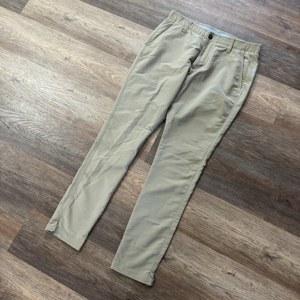 Men's Under Armour Khaki Beige Golf Pants‎ Size 34x32 Preppy Outdoors Golf